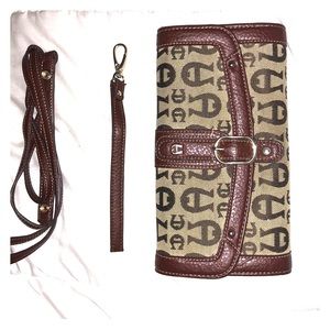 Etienne Aigner crossbody/wristlet/Wallet